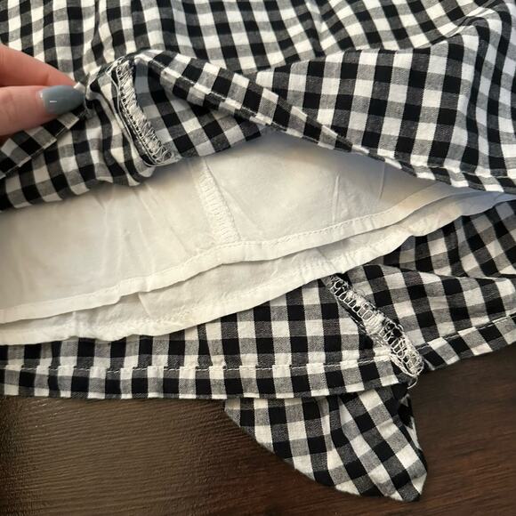 Lulu's Collegiate Class black & white gingham checkered mini skirt size S - Picture 4 of 9